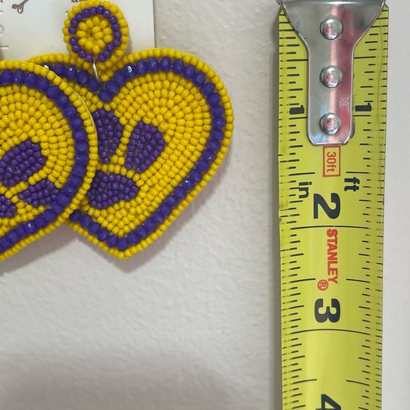 💜RESTOCK!💛 Beaded Paw Print Heart Earrings LSU Tigers - Picture 2 of 2